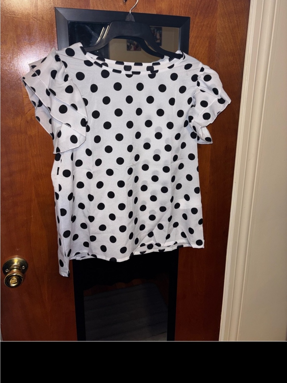 BRAND NEW ♥️White Polka Dot Ruffle Sleeve Top